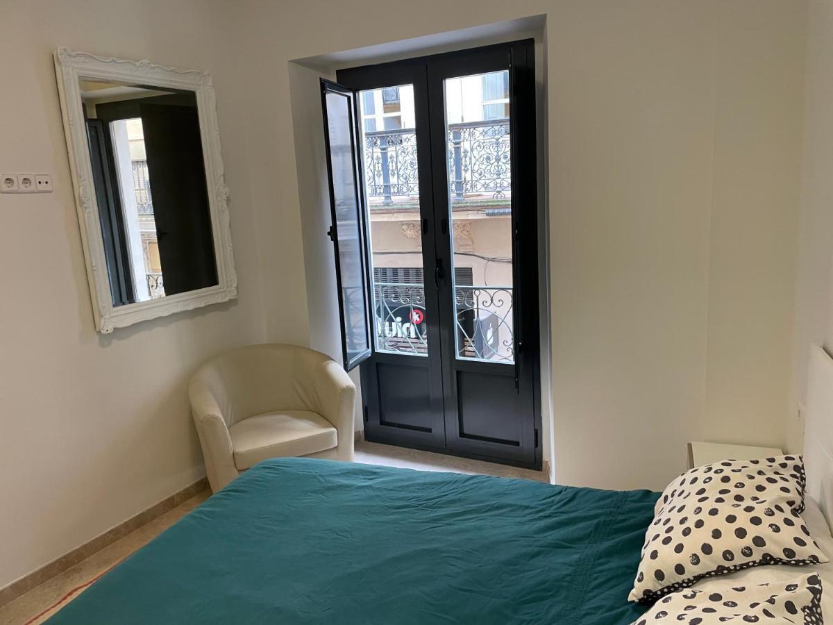 Petit Sagasta Apartamentos-Sagasta Sevilla Exteriör bild