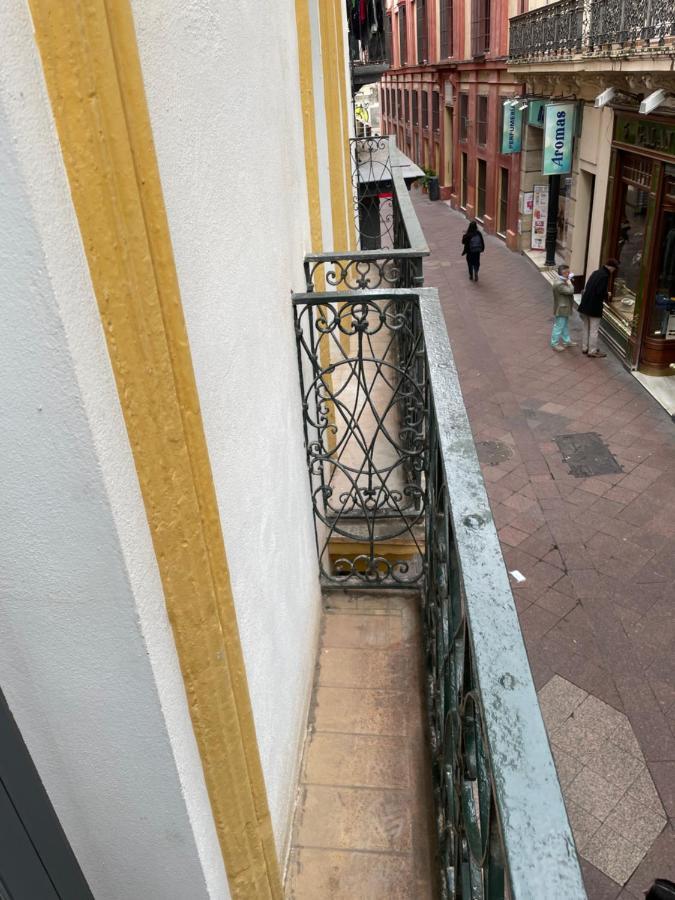 Petit Sagasta Apartamentos-Sagasta Sevilla Exteriör bild